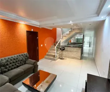 Sobrado com 3 Quartos à venda, 241m² no Parque Nações Unidas, São Paulo