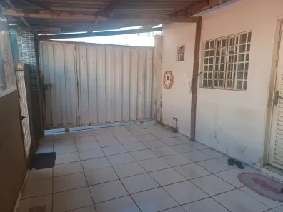 Casa com 3 Quartos à venda, 250m² no Setor Habitacional Arniqueira, Brasília