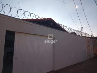 Casa com 2 Quartos à venda, 170m² no Planalto, Montes Claros