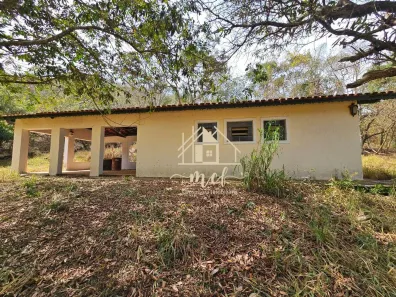 Fazenda/Sítio com 2 Quartos à venda, 3600m² no Condomínio Portal das Hortências, Atibaia