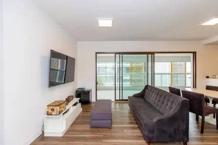 Apartamento com 3 Quartos à venda, 137m² no Jardim das Acácias, São Paulo
