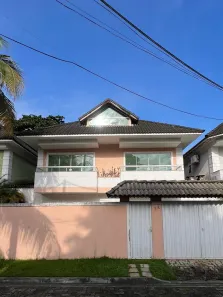 Casa de Condomínio com 4 Quartos para alugar, 220m² no Vargem Grande, Rio de Janeiro