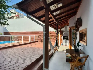 Casa com 3 Quartos à venda, 196m² no Itaguaçu, Florianópolis