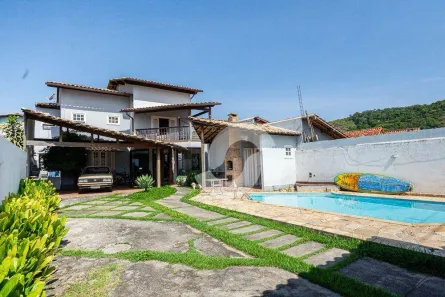 Casa com 3 Quartos à venda, 289m² no Piratininga, Niterói