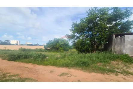 Lote/Terreno à venda, 712m² no Candelária, Natal