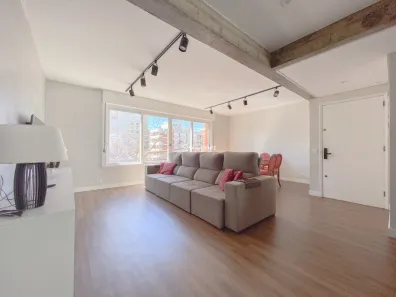 Apartamento com 3 Quartos para alugar, 130m² no Moinhos de Vento, Porto Alegre