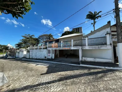 Casa de Condomínio com 3 Quartos à venda, 120m² no Lagoa, Macaé