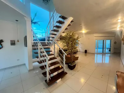 Sobrado com 3 Quartos para alugar, 220m² no Satélite, Itanhaém