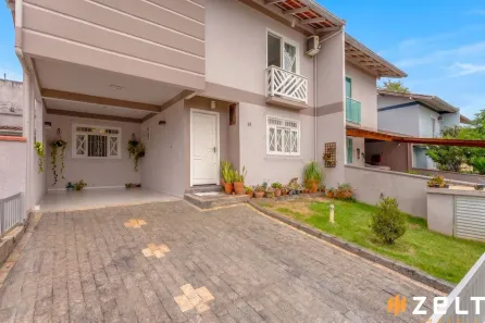 Casa com 3 Quartos à venda, 220m² no Água Verde, Blumenau
