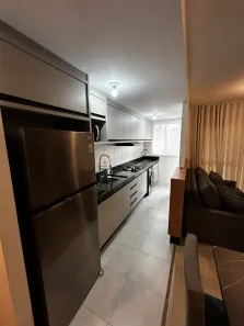 Apartamento com 2 Quartos para alugar, 51m² no Zona 07, Maringá
