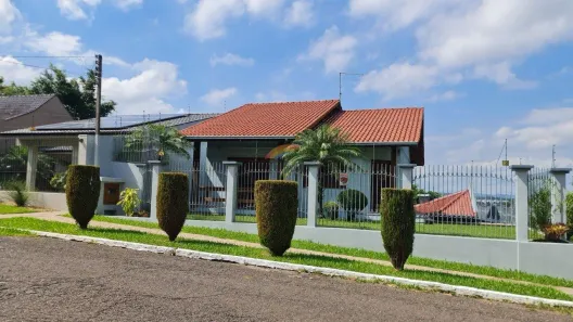 Imóvel Comercial com 3 Quartos à venda, 200m² no Canudos, Novo Hamburgo