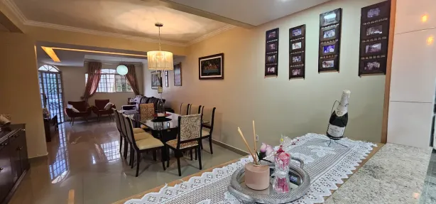 Sobrado com 5 Quartos à venda, 480m² no Taguatinga Norte, Brasília