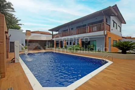 Casa com 5 Quartos à venda, 250m² no Jardim Icaraíba, Peruíbe