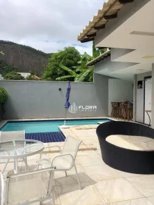 Casa com 4 Quartos à venda, 300m² no Itaipu, Niterói