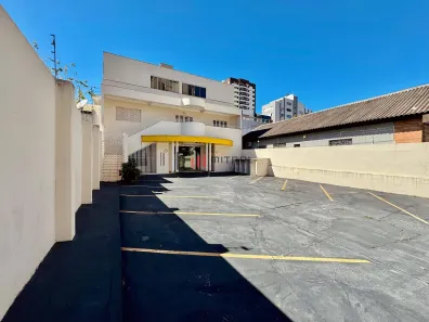 com 1 Quarto para alugar, 450m² no Centro, Londrina