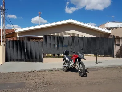 Casa com 3 Quartos à venda, 150m² no Jardim Taiti, São Carlos