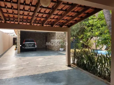 Casa com 3 Quartos à venda, 270m² no Tibery, Uberlândia