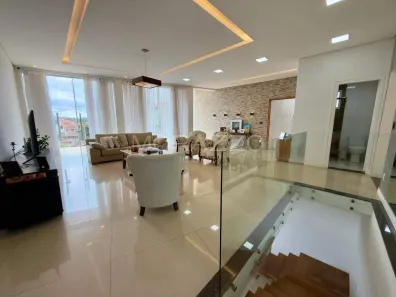 Sobrado com 3 Quartos à venda, 247m² no Jardim das Flores, Santa Branca