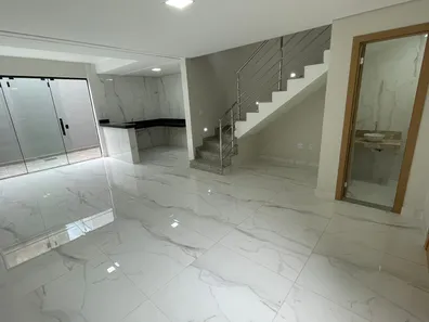 Casa com 3 Quartos à venda, 130m² no Santa Mônica, Belo Horizonte