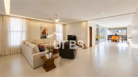 Casa de Condomínio com 4 Quartos à venda, 337m² no Residencial Goiânia Golfe Clube, Goiânia