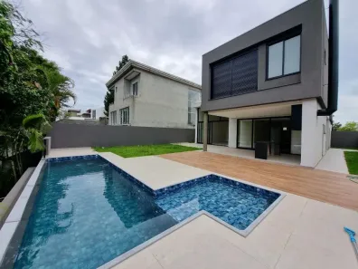 Casa de Condomínio com 4 Quartos à venda, 308m² no Granja Viana, Carapicuíba