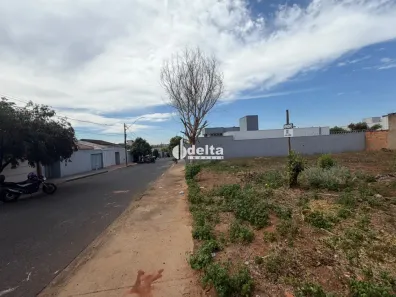 Lote/Terreno à venda, 375m² no Jardim Europa, Uberlândia