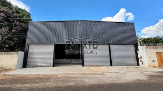 Galpão/Depósito/Armazém à venda, 800m² no Marta Helena, Uberlândia