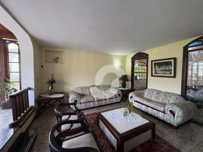 Casa com 3 Quartos à venda, 237m² no São Francisco, Niterói