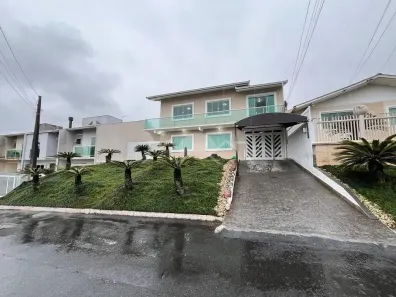 Casa com 4 Quartos à venda, 220m² no Petrópolis, Joinville