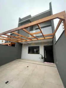 Sobrado com 3 Quartos à venda, 120m² no Rio Pequeno, Camboriú
