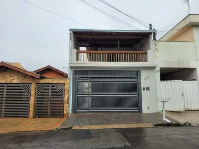 Casa com 3 Quartos para alugar, 220m² no Água Branca, Piracicaba