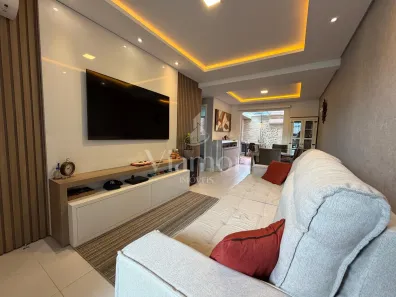 Casa de Condomínio com 3 Quartos à venda, 160m² no Campo Comprido, Curitiba