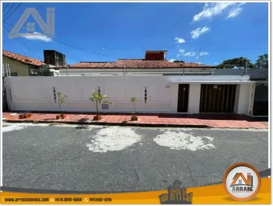Casa com 4 Quartos à venda, 156m² no Vila União, Fortaleza