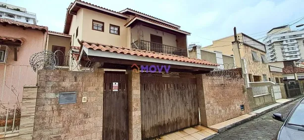 Casa com 4 Quartos à venda, 380m² no Santa Rosa, Niterói