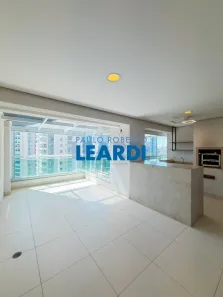 Apartamento com 3 Quartos para alugar, 176m² no Alphaville Empresarial, Barueri