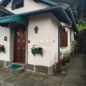 Casa com 3 Quartos à venda, 100m² no Mosela, Petrópolis