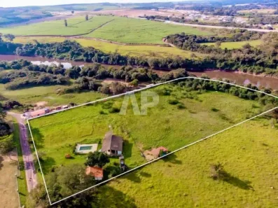 Fazenda/Sítio com 3 Quartos à venda, 270m² no Haras Paineiras, Salto