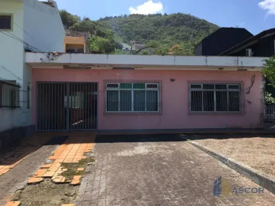 Casa com 3 Quartos à venda, 360m² no Costeira do Pirajubaé, Florianópolis