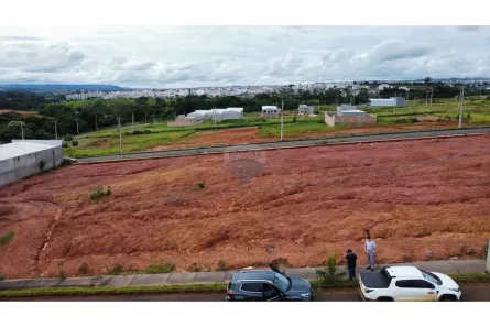 Lote/Terreno à venda, 300m² no Planalto, Patos de Minas
