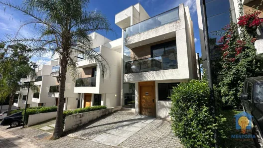 Casa de Condomínio com 4 Quartos à venda, 150m² no Parque Rincão, Cotia