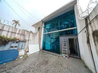Sobrado com 9 Quartos para alugar, 400m² no Butantã, São Paulo