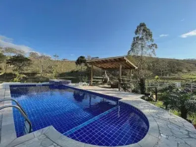Fazenda/Sítio com 3 Quartos à venda, 200m² no Freitas, São José dos Campos