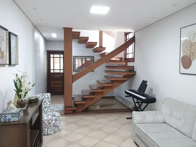 Casa com 3 Quartos à venda, 150m² no Vila Silveira, Guarulhos