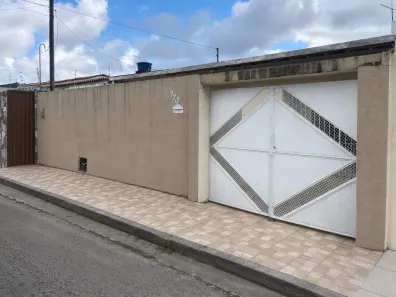 Casa com 3 Quartos à venda, 180m² no Tabuleiro do Martins, Maceió