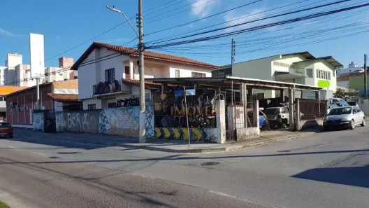 Casa com 3 Quartos à venda, 352m² no Bela Vista, São José