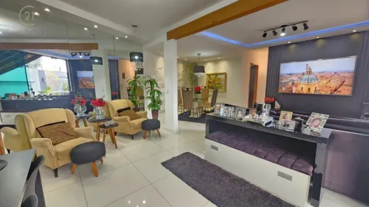 Casa com 2 Quartos para alugar, 150m² no Esperança, Londrina