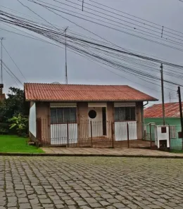 Casa com 3 Quartos para alugar, 120m² no Cruzeiro, Caxias do Sul