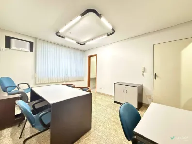 Sala Comercial à venda, 30m² no Lourdes, Belo Horizonte