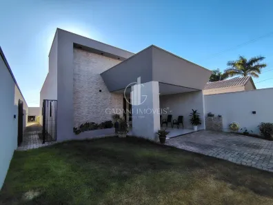 Casa com 2 Quartos à venda, 154m² no Jardim Itália III, Sinop