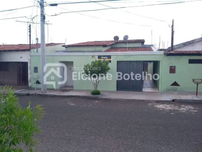 Casa com 3 Quartos à venda, 180m² no Jardim das Palmeiras, Uberlândia